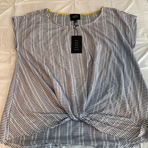 NWT W5 top short sleeves. Size L